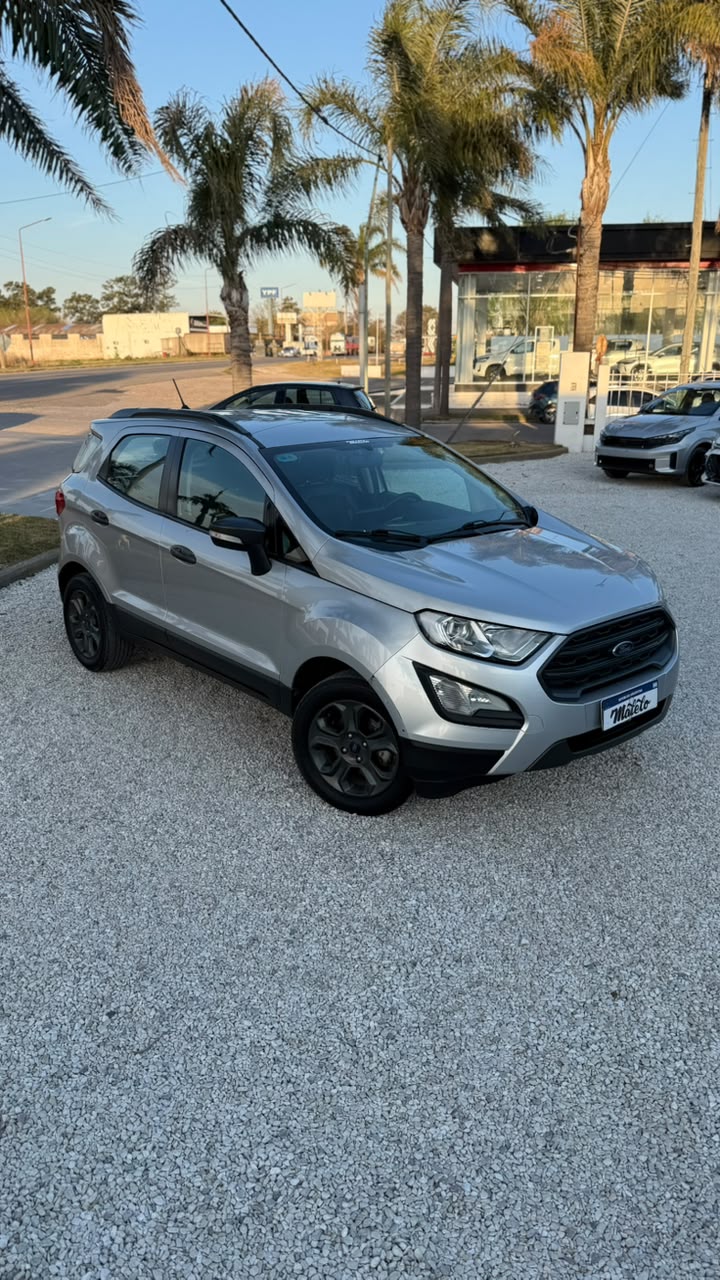 FORD - ECO SPORT FREESTYLE   CON GNC  - MANUAL  - 2017